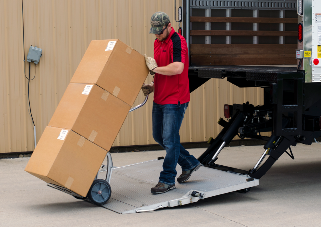 Hydraulic Liftgate – Choosing the Best One for You and Maintenance Tips