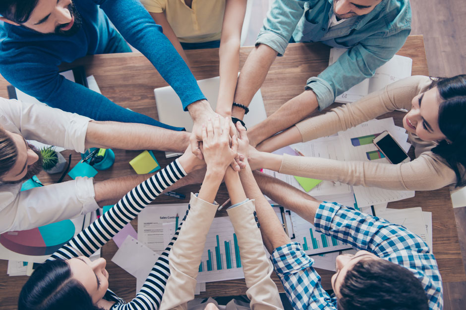 Critical Thinking Team Building: Activities to Challenge and Inspire Your Team